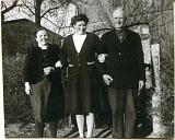 1946 Oma, Minna, Opa